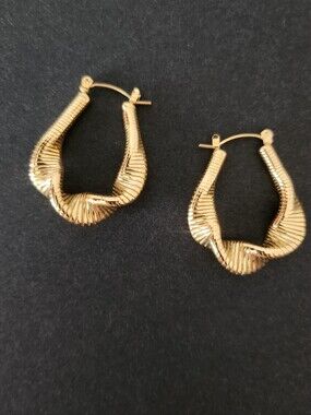 Gold Twisted Hoop Earrings - Women's Fashion Earrings